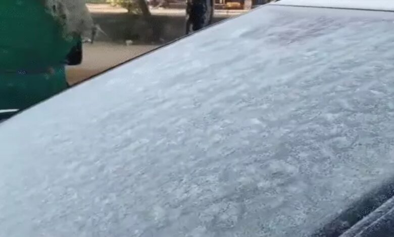 In Fatehpur, Rajasthan, the temperature dropped to -3.4°C, and ice formed on the cars.