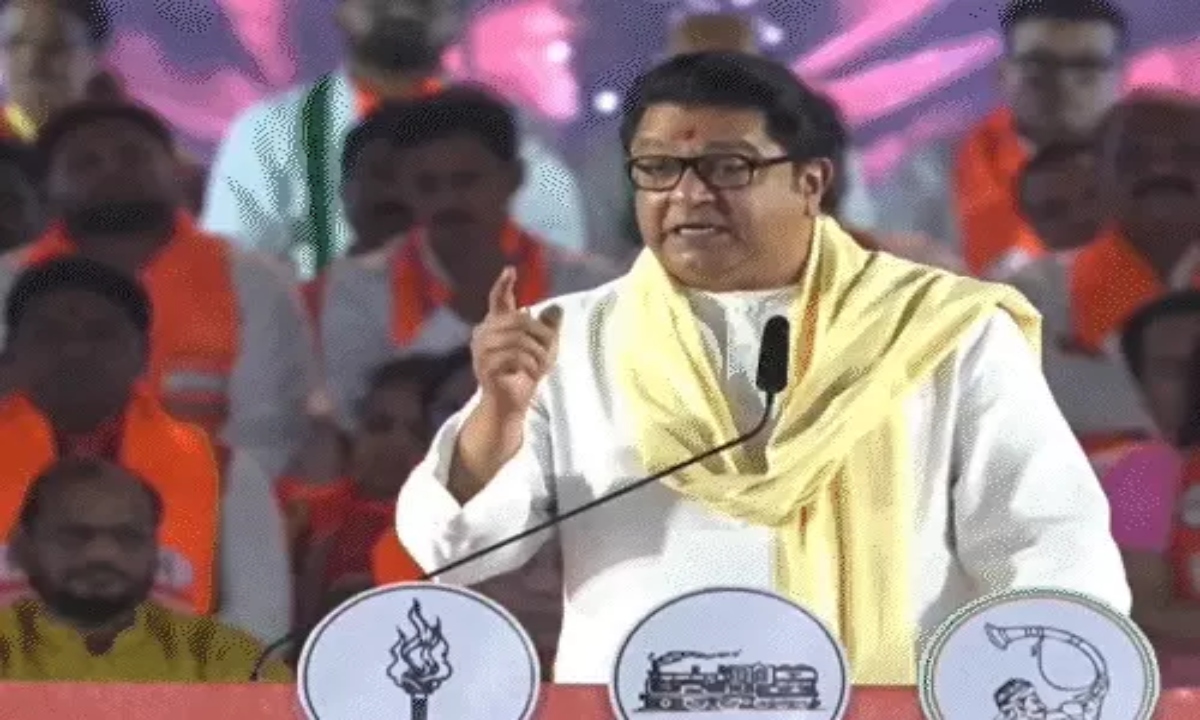 राज ठाकरे का वार: यूपी-बिहार वालों को महाराष्ट्र में हिंदी थोपने पर चेतावनी, उद्धव ने भाजपा पर साधा निशाना