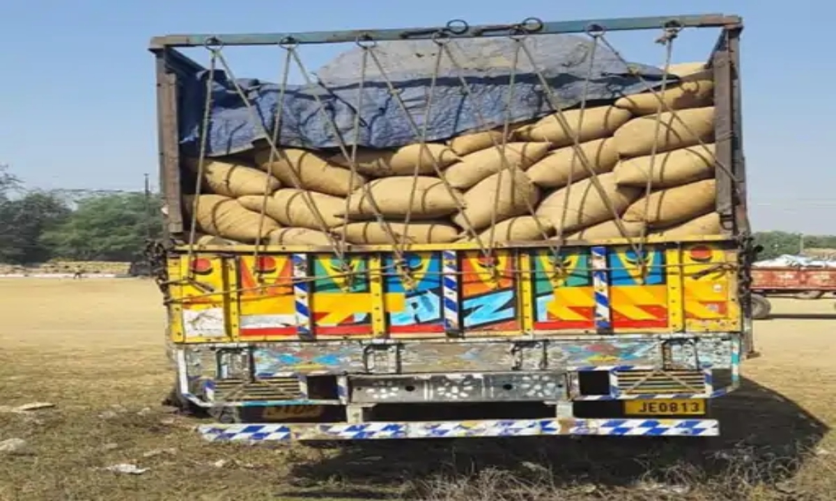 रायपुर में 200 क्विंटल धान लोड ट्रक जब्त