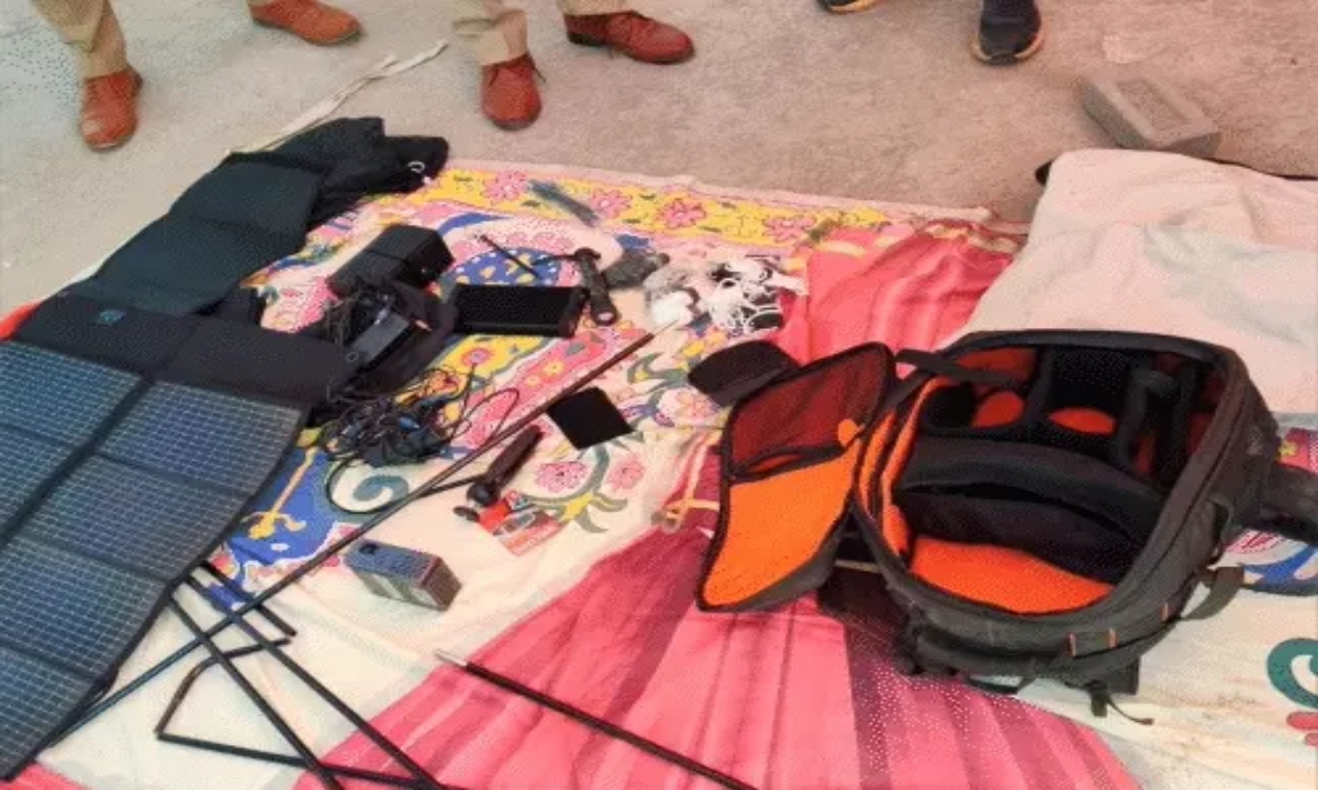 High-tech conversion racket exposed in Rajnandgaon: Foreign equipment and solar projectors recovered.