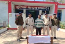 Bloodshed over 6 inches of land: Nephew slits uncle's throat with an axe, arrested.