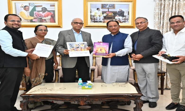 Former Governor Ramesh Bais paid a courtesy visit to CM Sai.