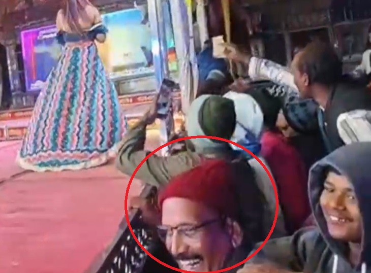 Gariaband obscene dance incident: BJP leader gives flying kiss to dancer, minister calls it 'art', Bhupesh says 'can't see the difference'.