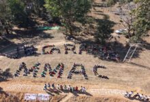 In Karmari, villagers formed a human chain to convey the message of 'Self-reliant village – Developed India'.