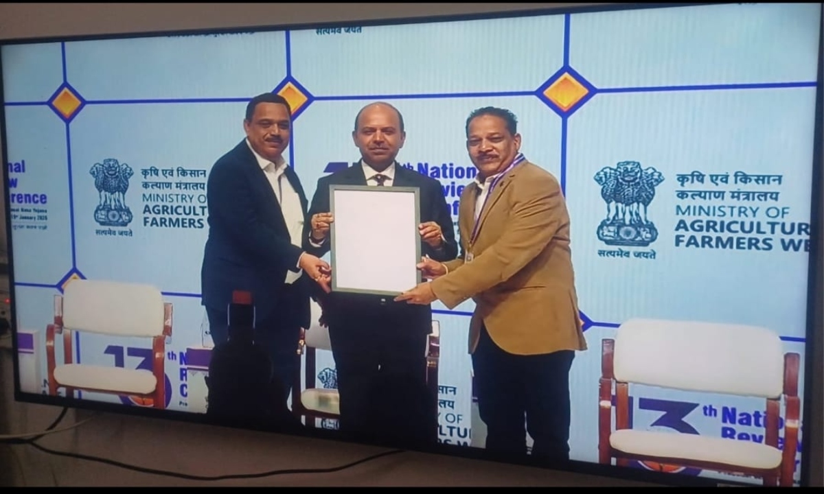 Chhattisgarh receives the award for the best state in the country.