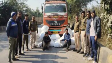 Ganja worth Rs 4.75 crore seized from a truck: Two smugglers arrested while transporting it from Odisha to Maharashtra.