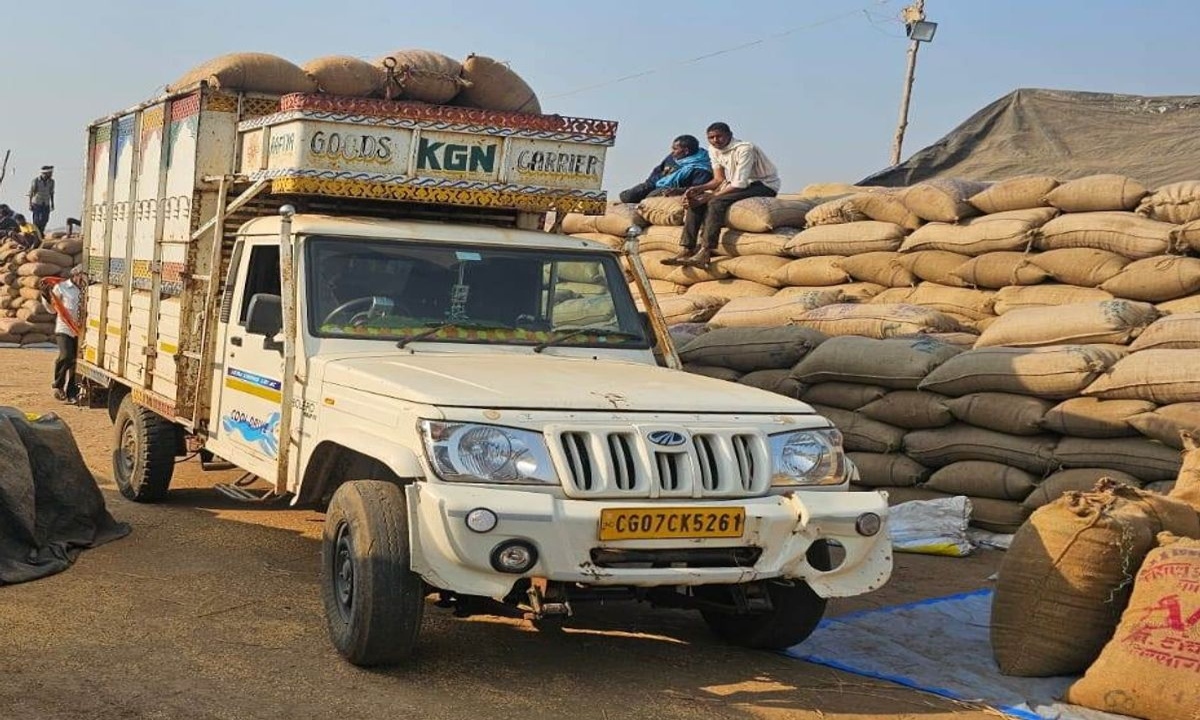 धान उपार्जन में सख़्ती: राज्यभर में अवैध परिवहन और मिलिंग पर बड़ी कार्रवाई, करोड़ों का धान जब्त