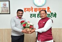 Newly appointed advisor R. Krishna Das paid a courtesy visit to CM Sai.