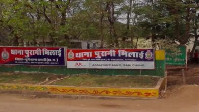 Crane accident at Sysco company, worker dies on the spot.