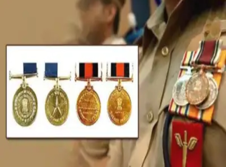 Eleven police officers from Chhattisgarh will be honored.