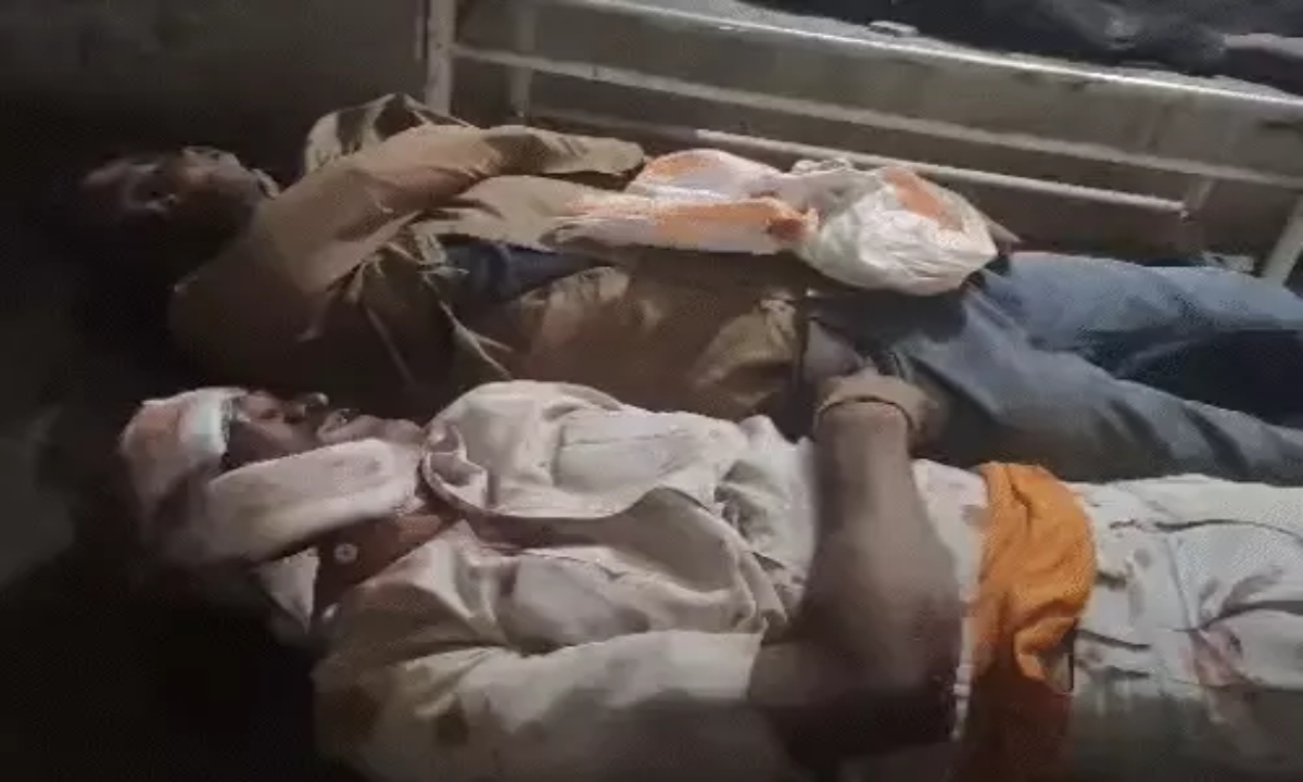 An unknown vehicle ran over three young men, killing them on the spot.