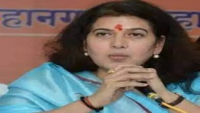 Saroj Pandey is accused of concealing important information in the Rajya Sabha elections.