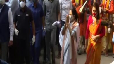 Mamata said that 4 suicides are happening every day in Bengal because of the SIR (Special Investigation Team).