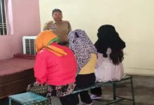 Sex racket busted in a rented house; police posed as customers.