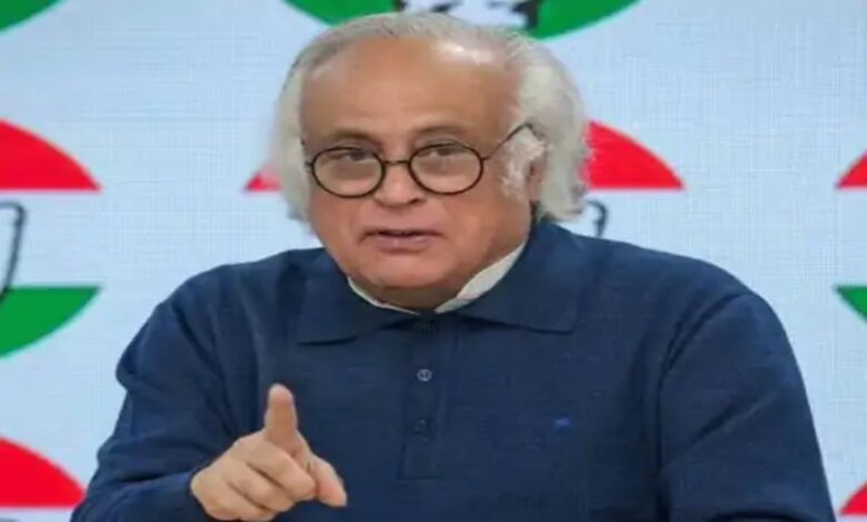 Congress attacks India-US trade deal, says 'Mogambo is happy', claims PM Modi has surrendered.