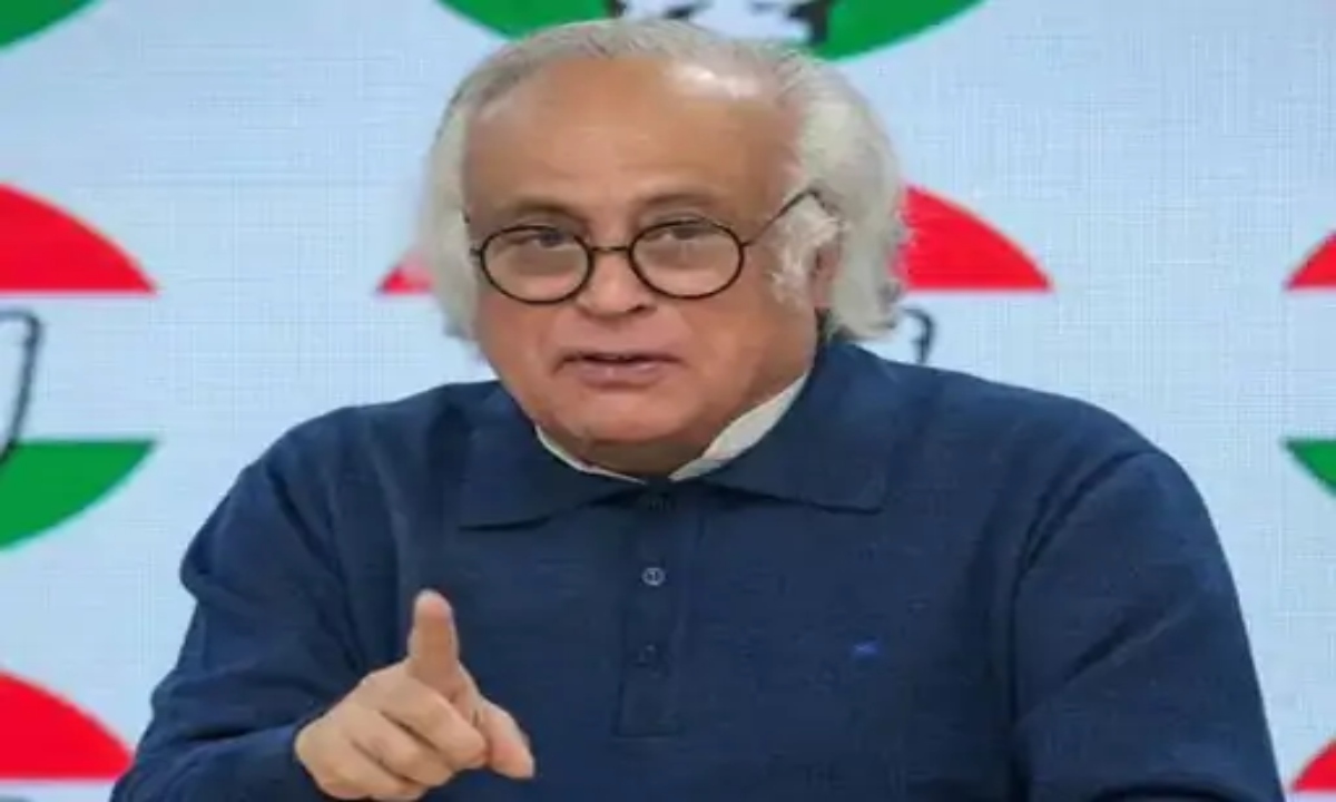 Congress attacks India-US trade deal, says 'Mogambo is happy', claims PM Modi has surrendered.