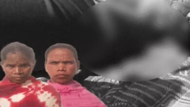 In Gariaband, women attacked another woman, and she died after being assaulted with chili powder and beaten and kicked.