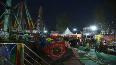 Swing collapses at Surajkund fair, VIDEO: Police inspector dies, 12 injured