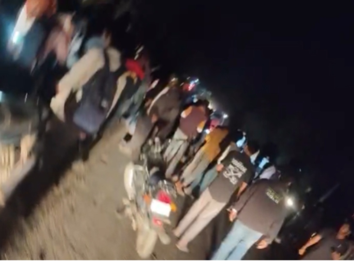 Road accident in Raipur, three people including husband and wife died