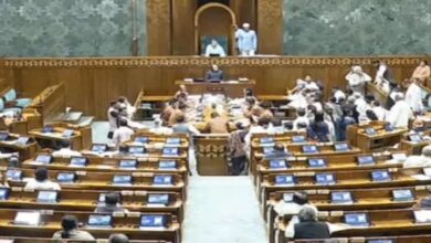 Slogans of 'Hardeep Puri resign' in Lok Sabha