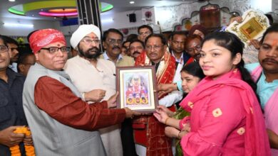 Sai offered prayers at the Mahalaxmi temple and prayed for the happiness and prosperity of the people of the state.