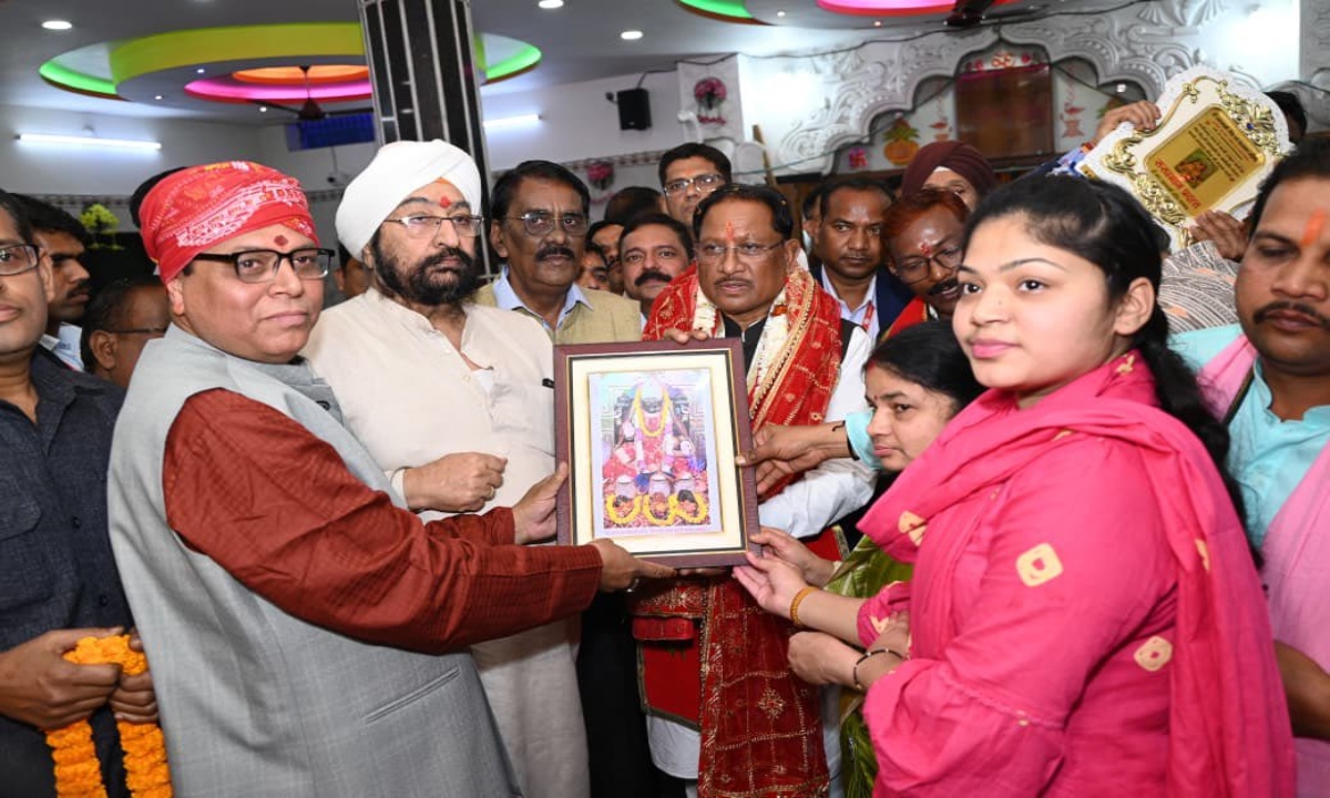 Sai offered prayers at the Mahalaxmi temple and prayed for the happiness and prosperity of the people of the state.