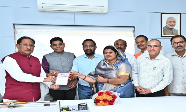 A delegation of Chhattisgarh Manav Kurmi Kshatriya Samaj paid a courtesy call on CM Sai.