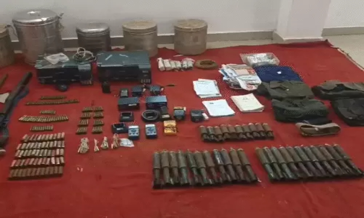 46 lakh cash and weapons recovered from Naxalite dump in Bhaludighi hill