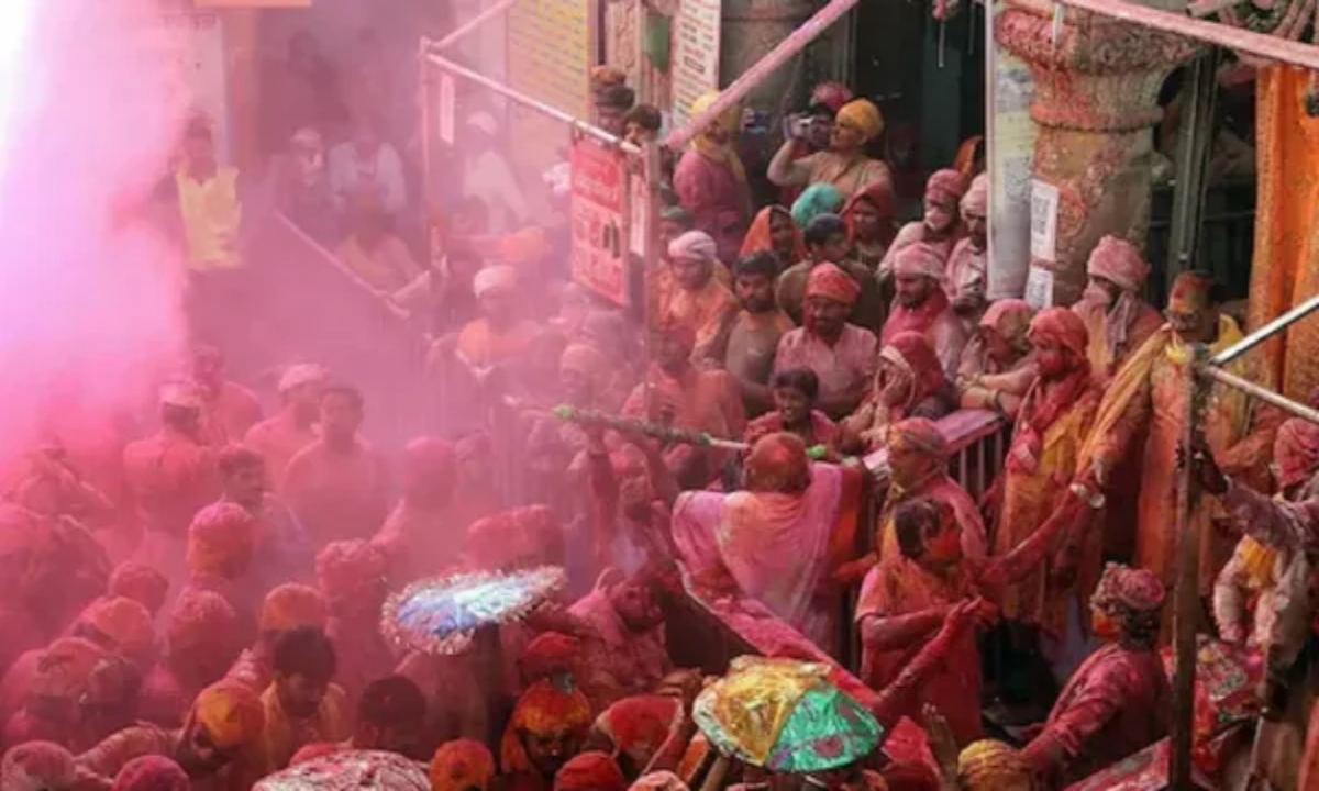 When will Holi be celebrated in Chhattisgarh?