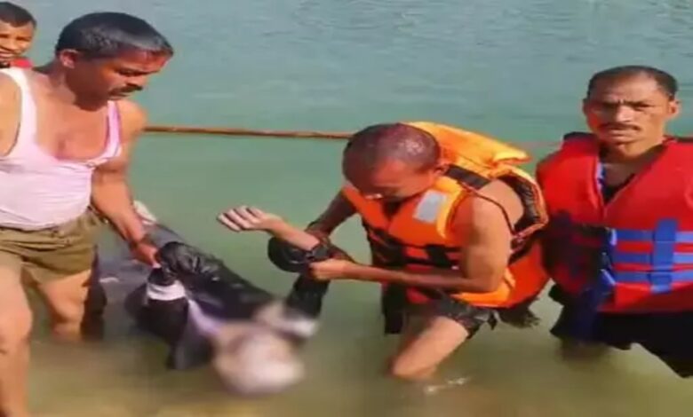 A teenager drowned while bathing in a pit at a crusher plant.