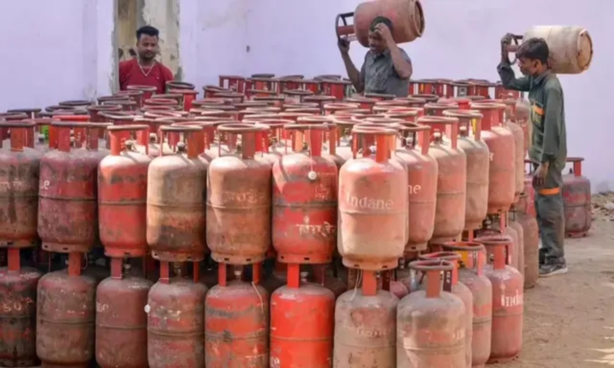 Gas crisis deepens in Madhya Pradesh: Wedding feasts and employment threatened