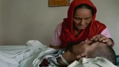 A man in a coma for 13 years was allowed euthanasia, a landmark decision by the Supreme Court.