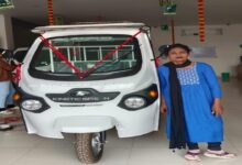 Even her disability could not stop Saira Bano's courage, she became self-reliant by driving an e-rickshaw.