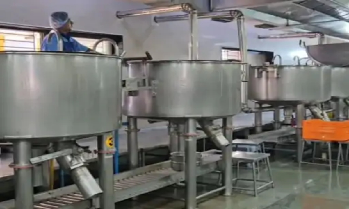 Shirdi's Unique Initiative: Solar System Cooks Meals for 40,000 Devotees; 200 kg of Gas Saved Daily