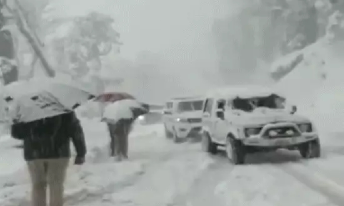 Rain Alert in 17 States; Snowfall in the Mountains
