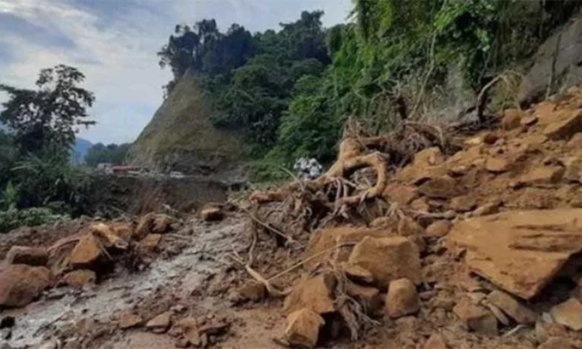 Tragic Accident in Arunachal Pradesh: 4 Laborers Killed, 3 Injured After Being Caught in Landslide