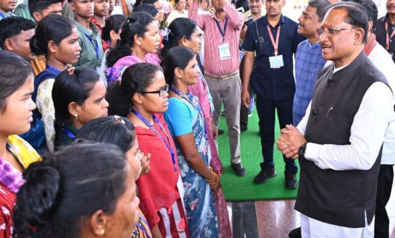 140 Surrendered Naxals Meet CM Sai