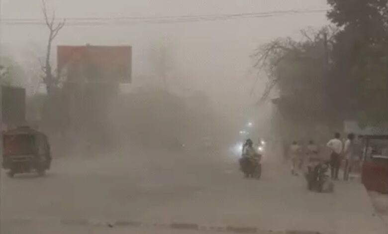 Storms and Rain in Bengal and Odisha Today; Hail Falls in MP and Rajasthan; 7 Dead Due to Lightning Strikes in UP and Bihar
