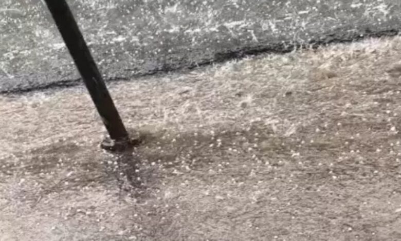 Daytime temperatures drop by 3–4 degrees due to storms and rain; weather expected to remain poor today as well.