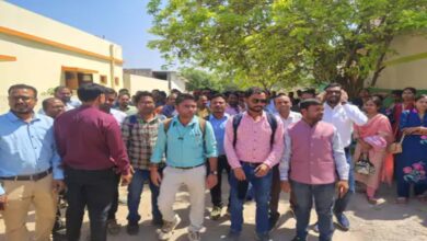 Gherao of Education Minister's Bungalow: Guest Teachers from Surguja and Kanker Arrive in Durg