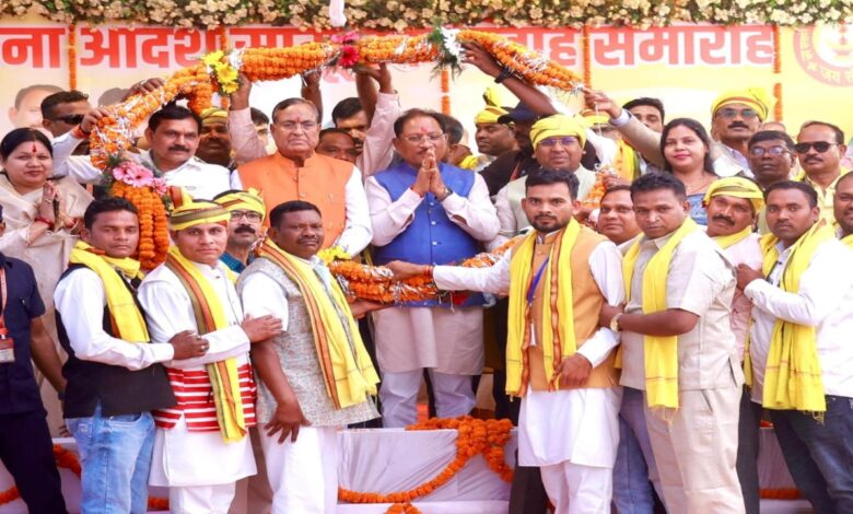 Chief Minister Vishnudeo Sai performed the circumambulation of the 'Shri Rudra Mahayagya' at Junwani Narmada Dham.
