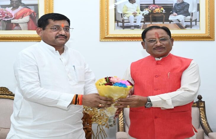 UP Minister Ramkesh Nishad Meets CM Sai; Congratulates Him on the Success of 'Khelo India Tribal Games'