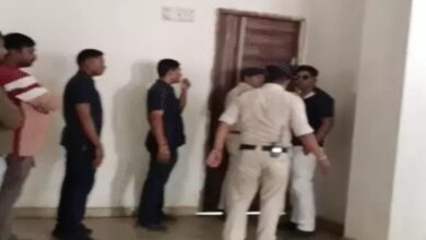 Major Ruckus at Congress Bhavan