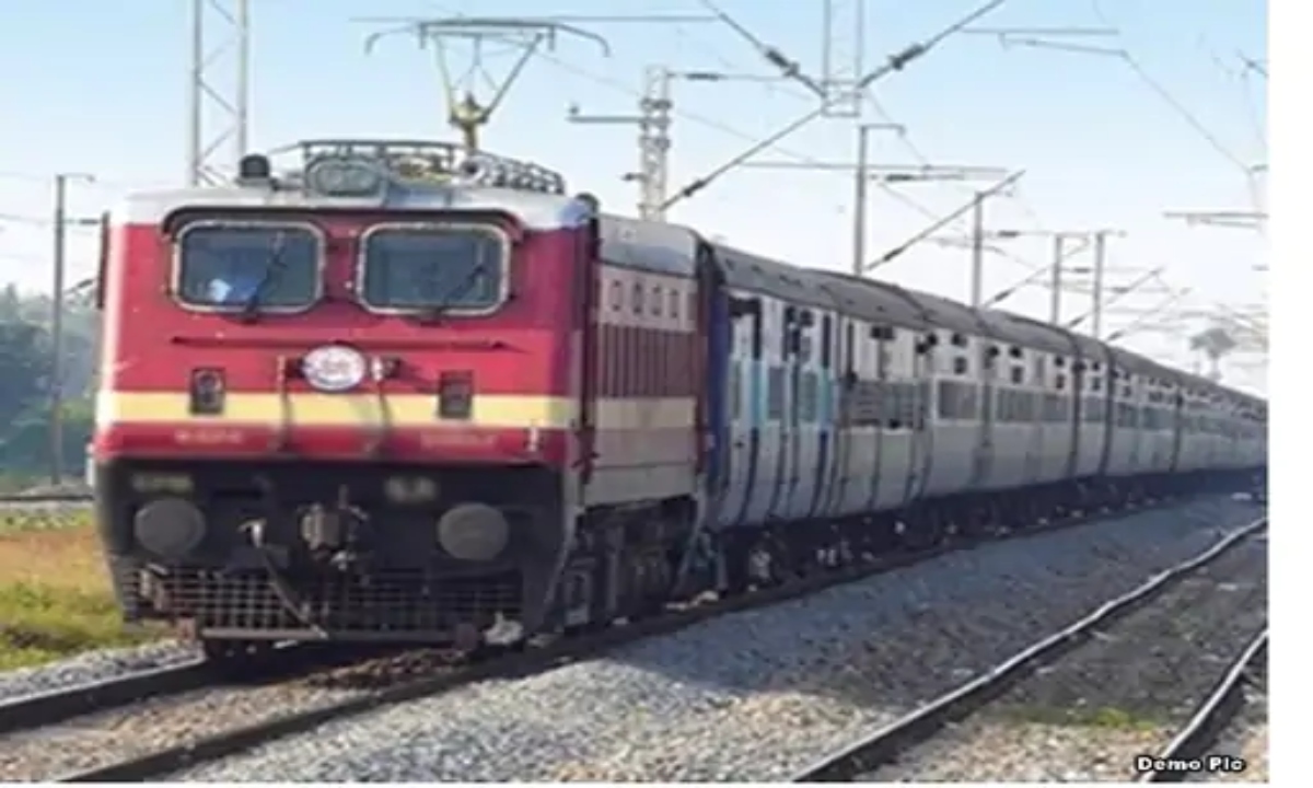 10 Trains in Chhattisgarh Cancelled: Passenger Trains Will Not Run from April 11 to 27; Local Commuters Face Increased Inconvenience.