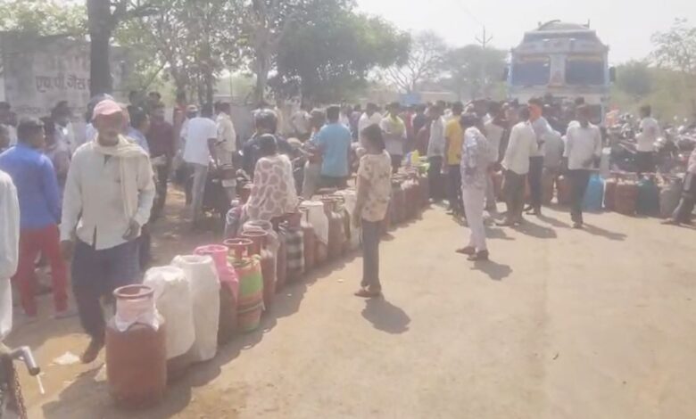 Anger Erupts Over Non-Availability of Gas Cylinders; Villagers Block Road