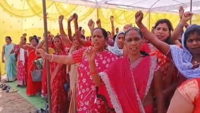 Transparency in Saree Distribution to Anganwadi Workers: Sarees Falling Short of Standards Will Be Replaced