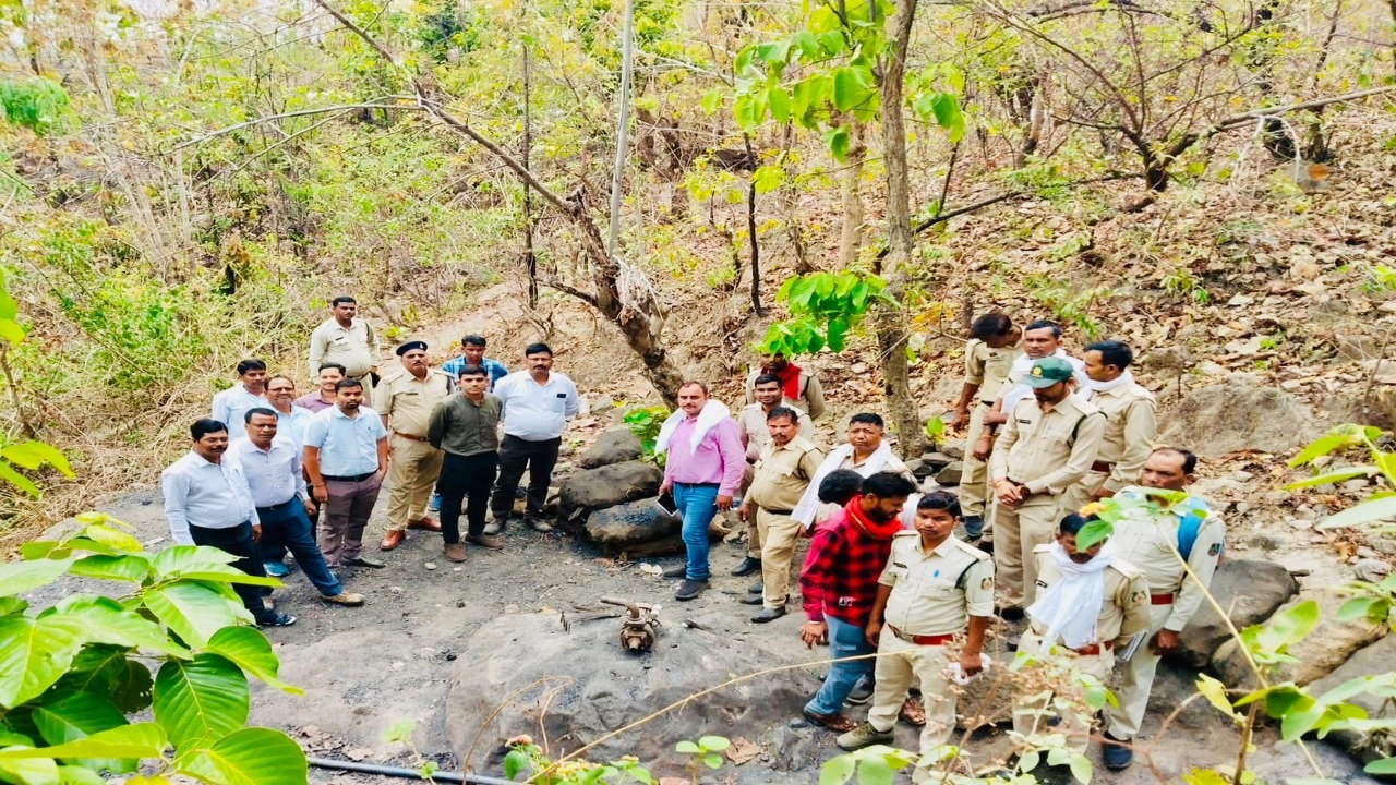 Major Crackdown on Illegal Coal Mining in Devkhol: Over 6 Tons of Coal Seized, Tunnels Demolished
