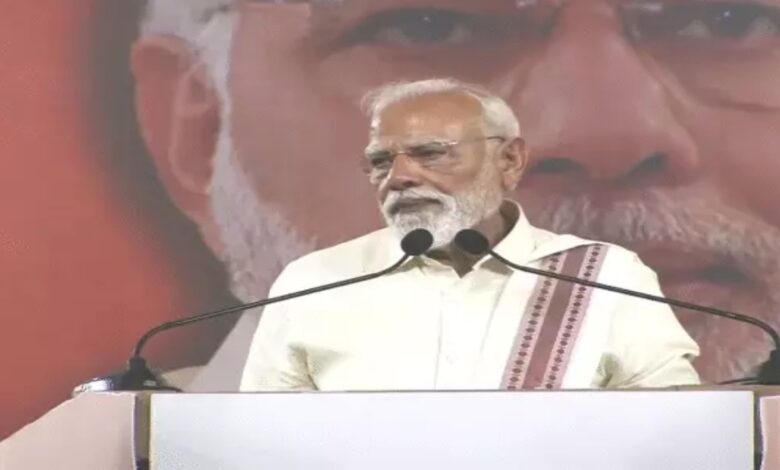 Political Battle over Women's Reservation: Modi Attacks Opposition; Mamata Declares—BJP's Decline Has Begun