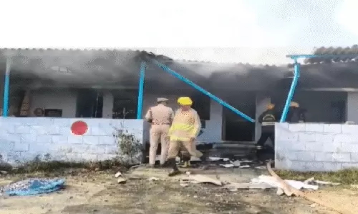 Explosion at Firecracker Factory in Tamil Nadu; 18 Dead: Several Workers Trapped Under Rubble