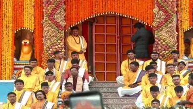 149 दिन बाद खुले बद्रीनाथ धाम के कपाट: CM और शंकराचार्य ने किए दर्शन, अनुकूल मौसम के संकेत